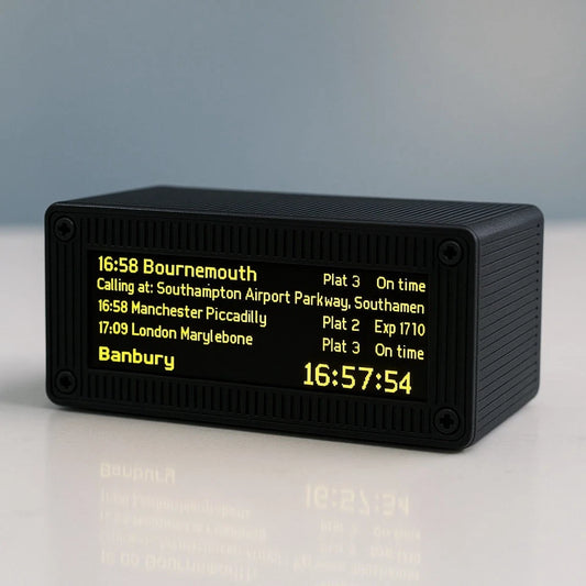 Custom UK Train Departure Board – Live National Rail Updates – Desktop Display